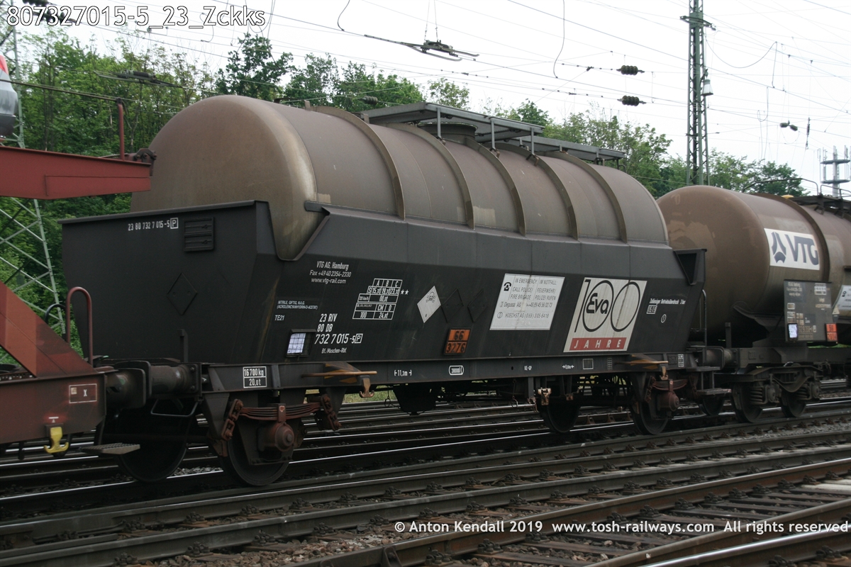 807327015-5_23_Zckks.jpg